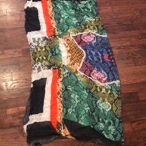 Like New Beautiful Scarf/Wrap